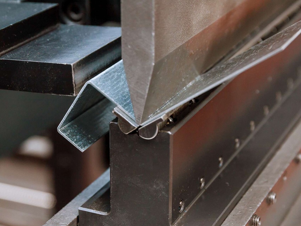 Fotografía de plegado del metal Satech Láser